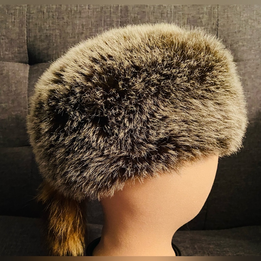 Davy Crockett style Faux Fur Hat with strip of real fur tail